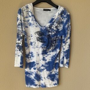 Seven7 Tie-Dye Graphic Top